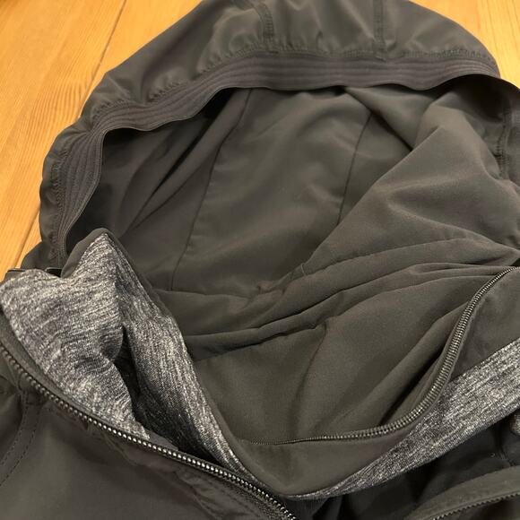 Athleta Quick Step Reflective Jacket Size Small Black Gray Full Zip Running Hike - Picture 6 of 9